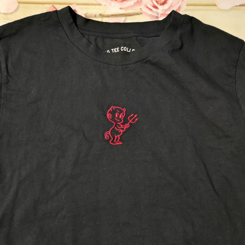 NWOT Lil devil cropped tshirt - Picture 4 of 5